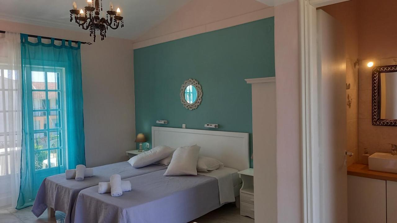 Amelia's Garden 3*